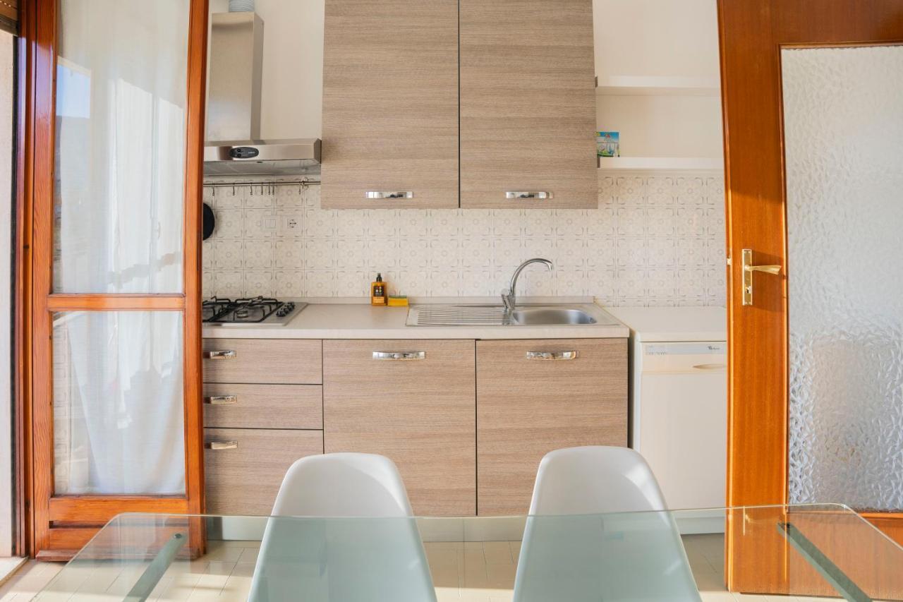 Apartamento 093 - Casa Panorama, Vista Mare E Vista Portofino, 500 Metri Centro Di Chiavari, Posto Auto Gratis Incluso Exterior foto