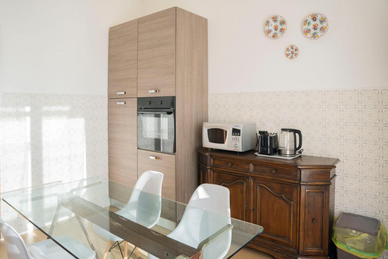 Apartamento 093 - Casa Panorama, Vista Mare E Vista Portofino, 500 Metri Centro Di Chiavari, Posto Auto Gratis Incluso Exterior foto