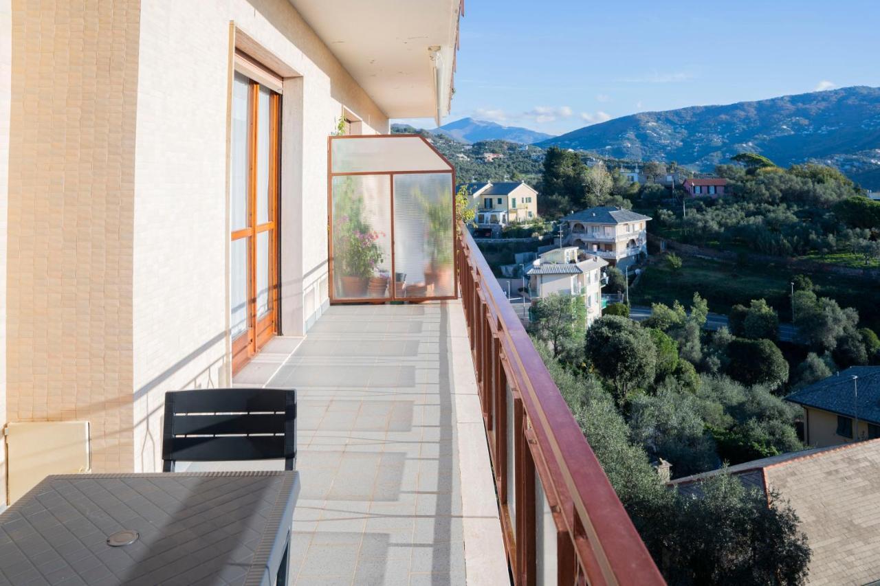 Apartamento 093 - Casa Panorama, Vista Mare E Vista Portofino, 500 Metri Centro Di Chiavari, Posto Auto Gratis Incluso Exterior foto