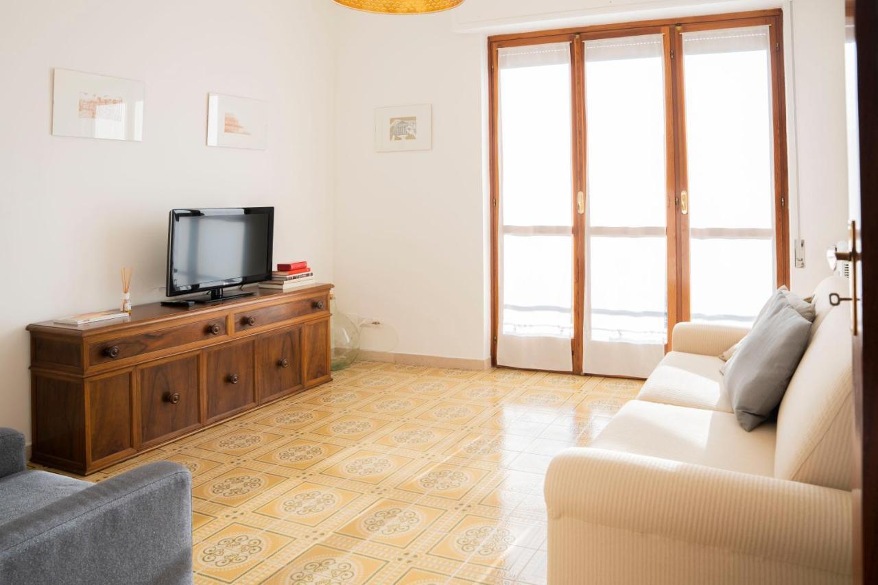 Apartamento 093 - Casa Panorama, Vista Mare E Vista Portofino, 500 Metri Centro Di Chiavari, Posto Auto Gratis Incluso Exterior foto